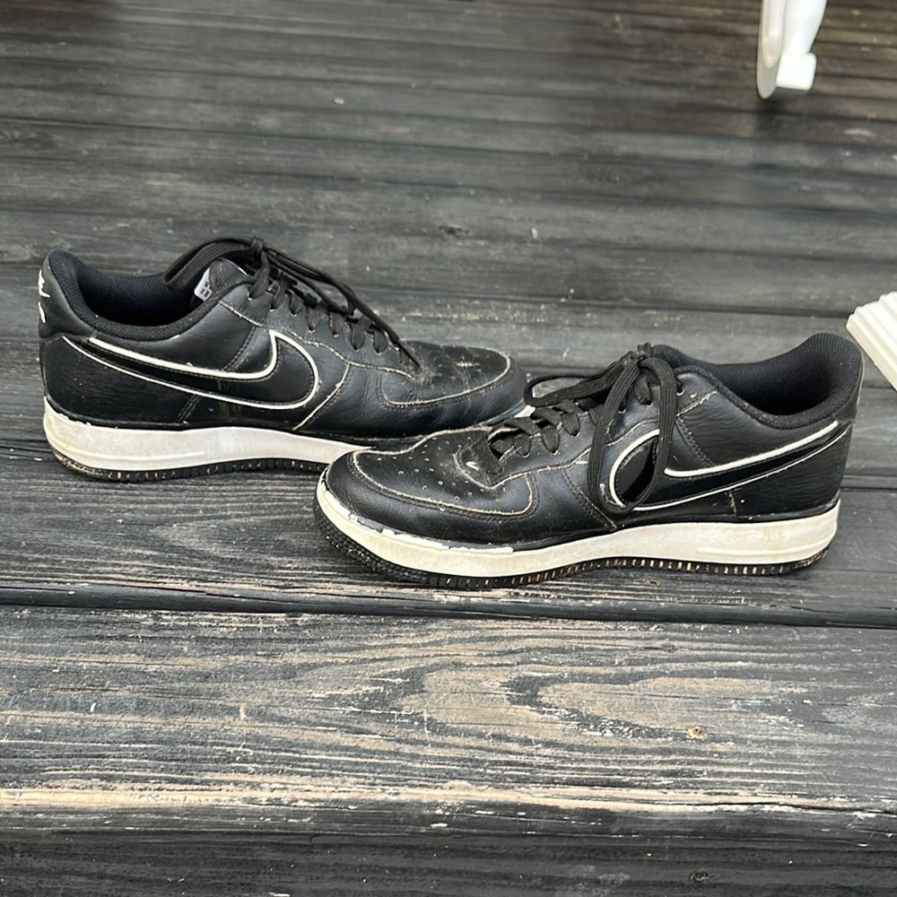 Nike Men's Black Sneakers
